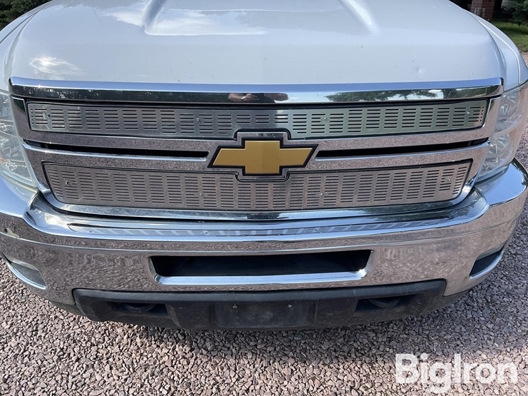 2012-chevrolet-silverado-2500-image-10
