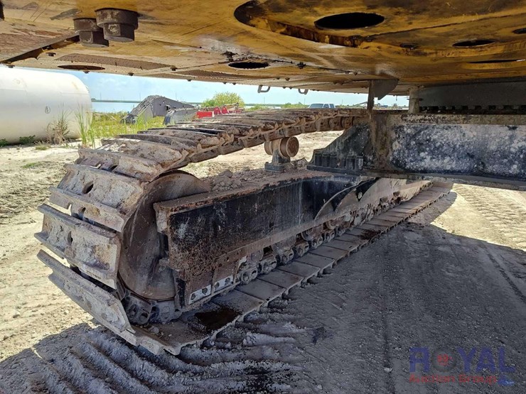 2016-komatsu-pc1250-image-13