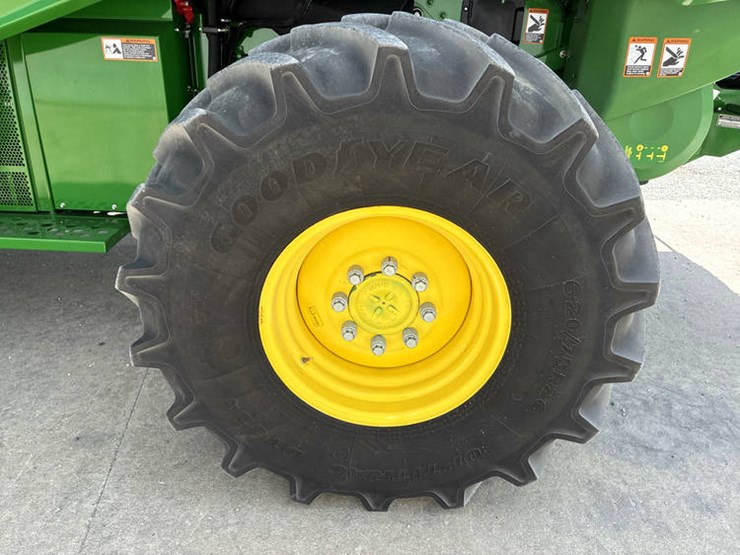 2023-john-deere-s780-image-44