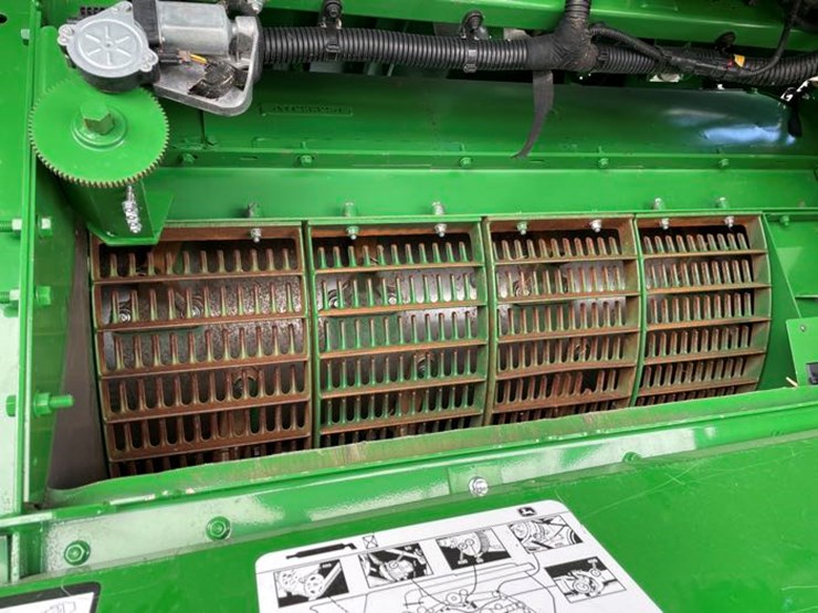 2017-john-deere-s680-image-63