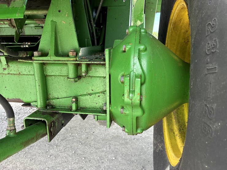1983-john-deere-6620-image-43