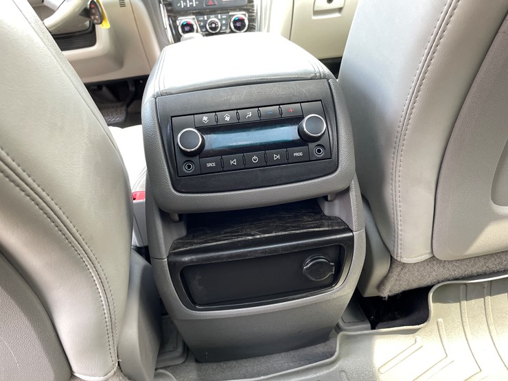 2013-buick-enclave-image-66
