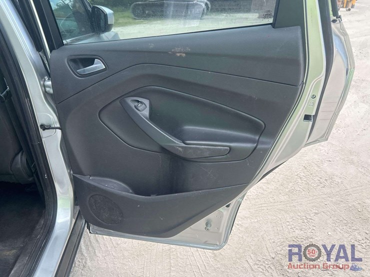 2017-ford-escape-image-23
