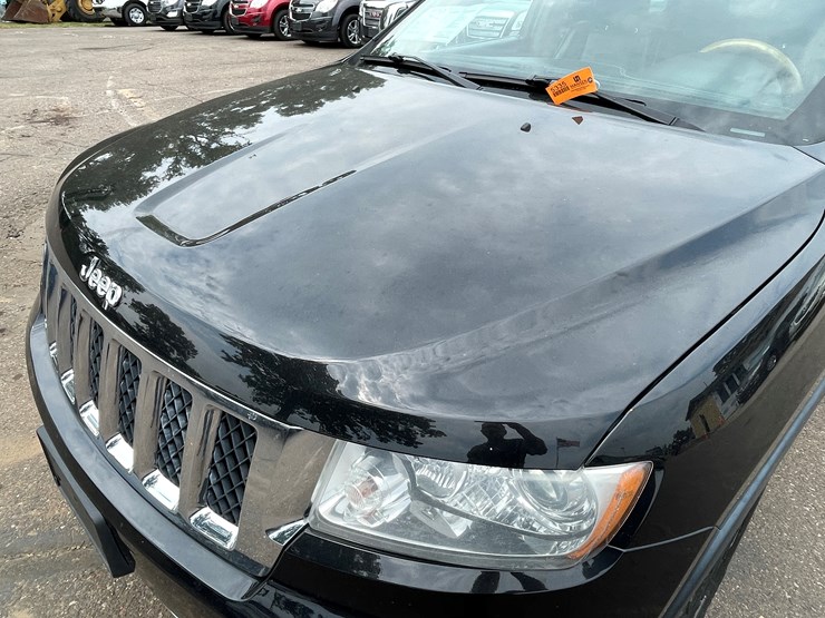 2013-jeep-grand-cherokee-image-10