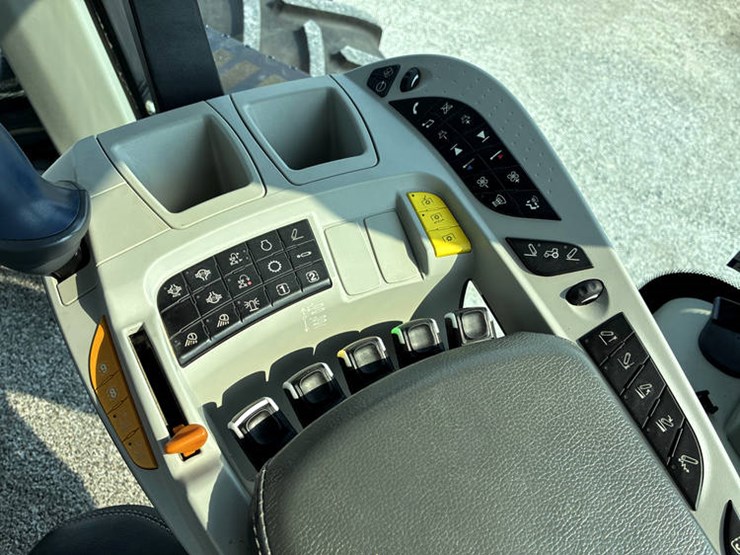 2021-new-holland-t9.565-image-85
