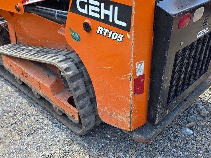 2020-gehl-rt105-image-19
