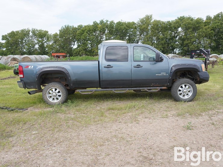 2009-gmc-sierra-2500-image-4