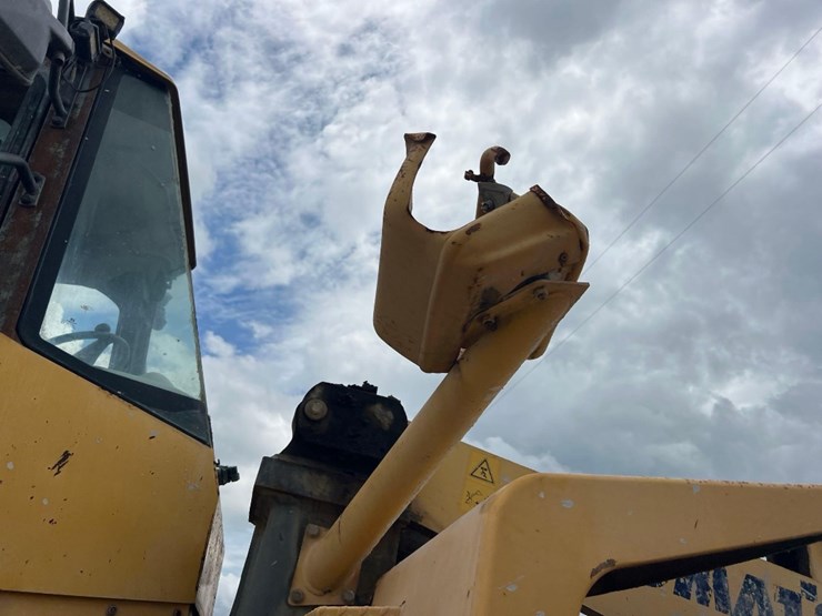 komatsu-wa450-image-21