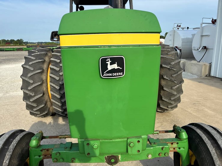 1982-john-deere-4440-image-14