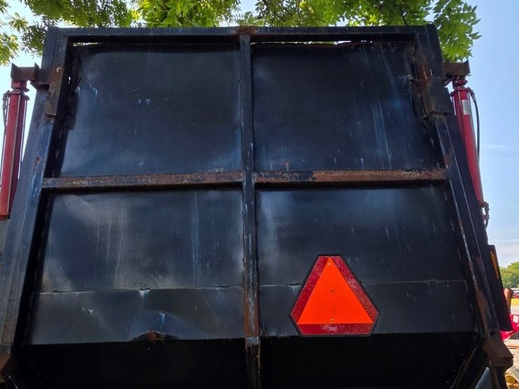 tandem-axle-silage-cart-image-21