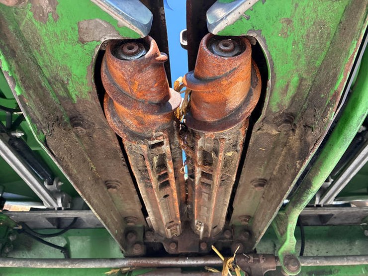 2013-john-deere-612c-image-45