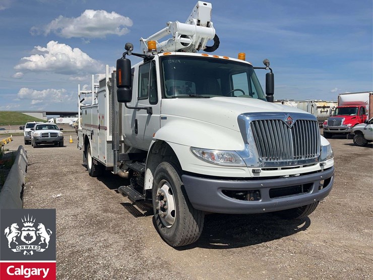 2010-international-durastar-4300-image-22