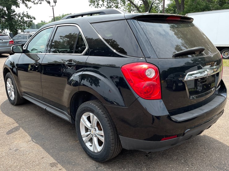 2013-chevrolet-equinox-lt-image-4