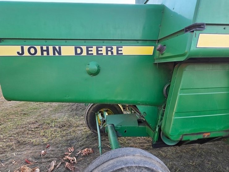john-deere-4420-image-27