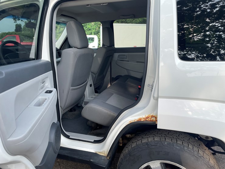 2008-jeep-liberty-sport-image-61