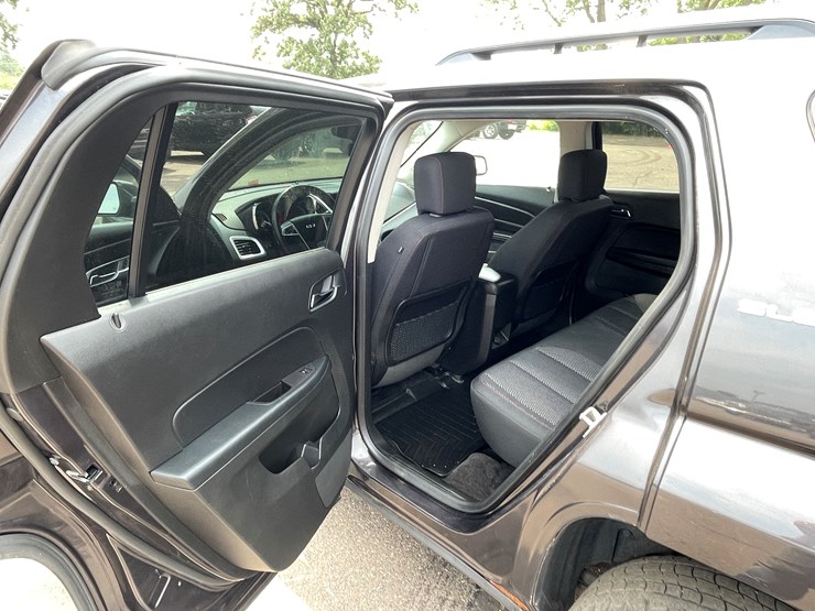 2016-gmc-terrain-sle-image-54