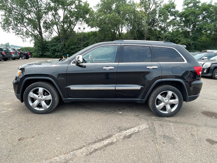 2013-jeep-grand-cherokee-image-8
