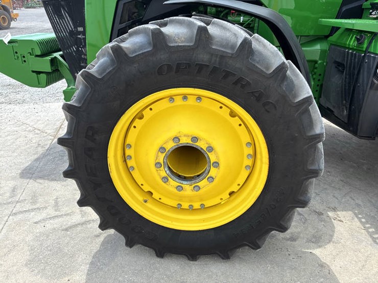 2023-john-deere-8r-340-image-36
