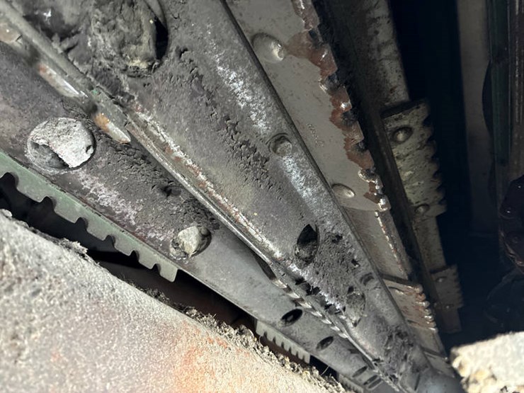2014-john-deere-s690-image-21