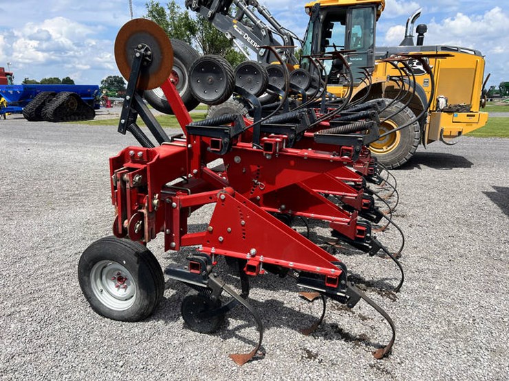 #10862-•-cih-1820-row-crop-cult-vibra-shank-image-6