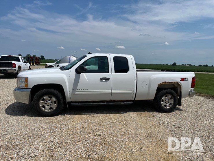 2013-chevrolet-silverado-image-16
