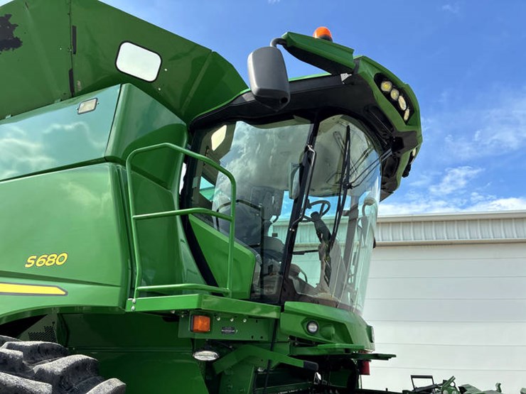 2017-john-deere-s680-image-25