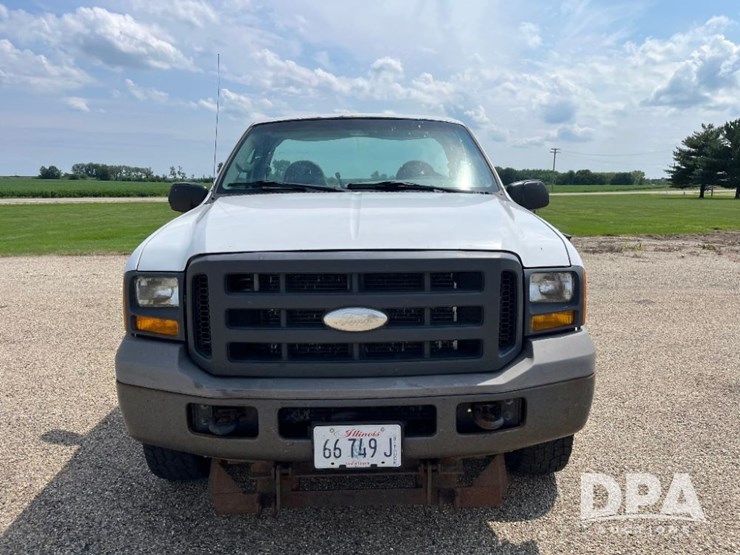 2005-ford-f250-xl-image-3