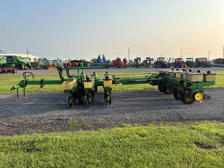 john-deere-7000-image-8