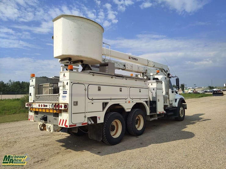 2011-international-workstar-7500-image-4