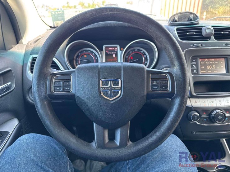 2013-dodge-journey-image-15