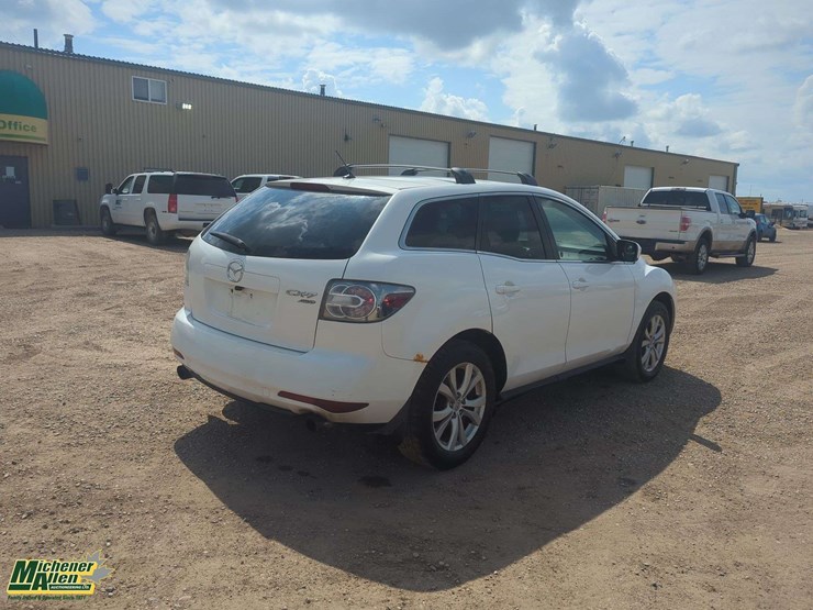 2010-mazda-cx7-image-4