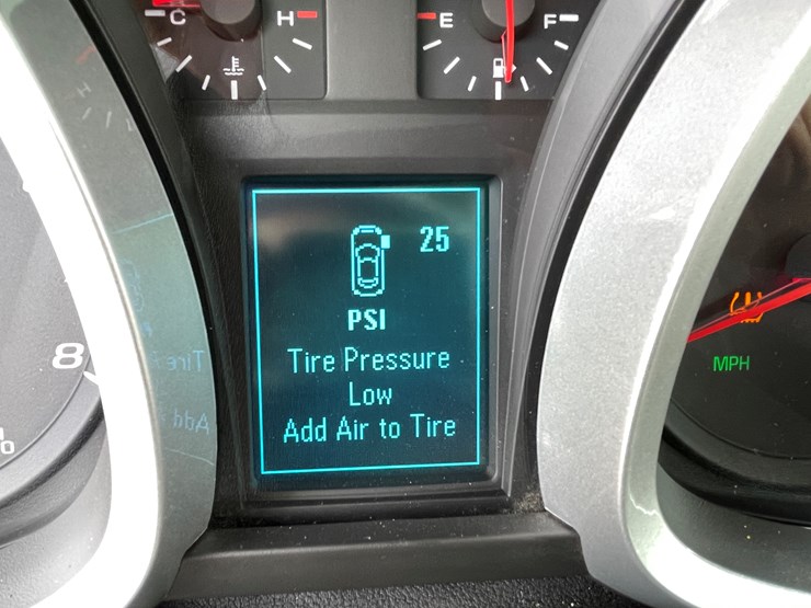 2013-chevrolet-equinox-lt-image-65