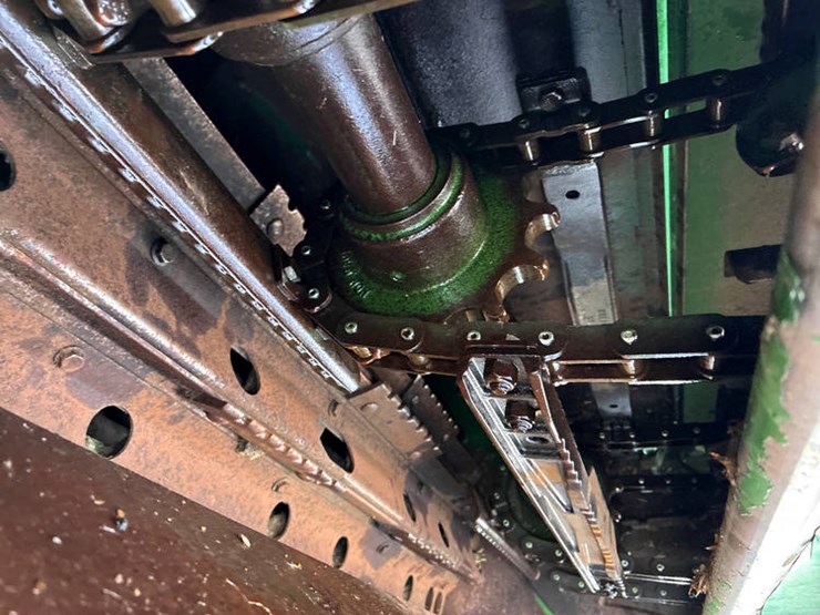2016-john-deere-s680-image-21