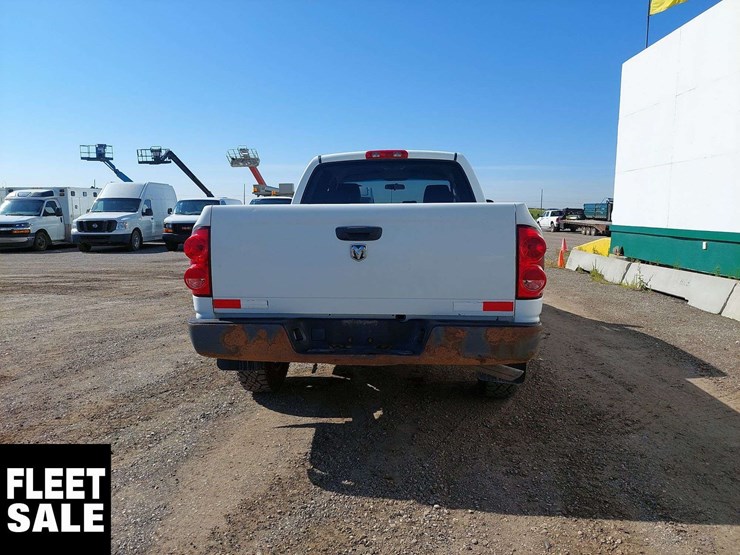 2008-dodge-ram-2500-image-13