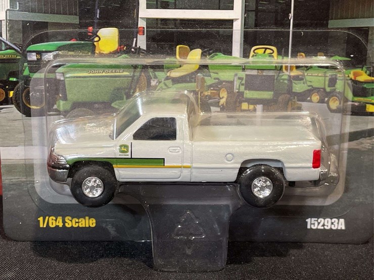 john-deere-64-image-6