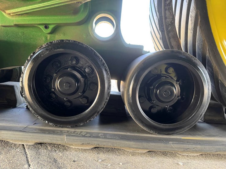 2020-john-deere-9470rt-image-32