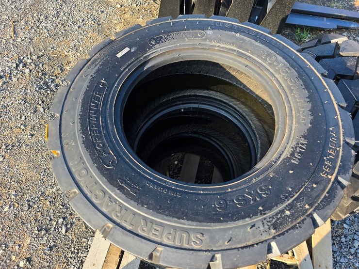 new-4-10-16.5-forerunner-skidloader-tires-image-5