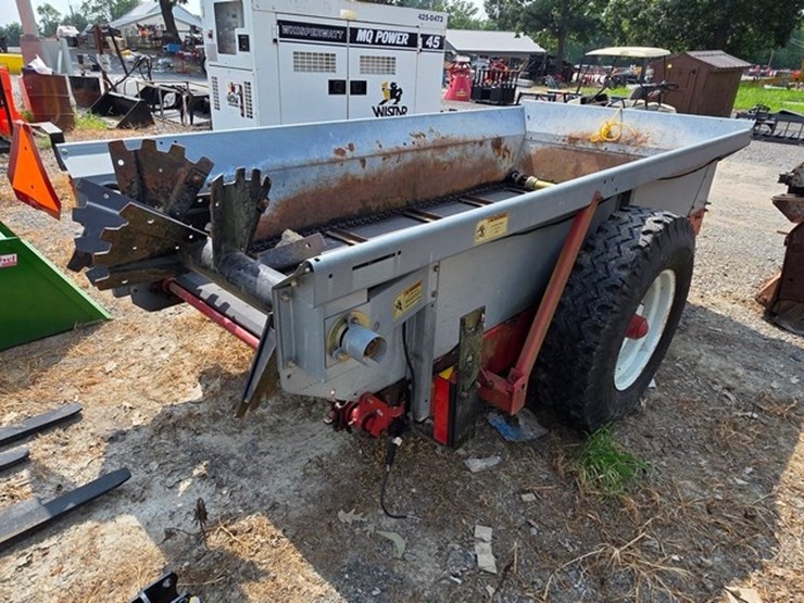 agco-s150-manure-spreader-image-4
