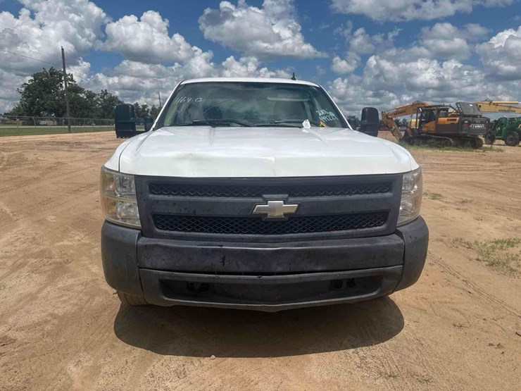 2008-chevrolet-silverado-image-3