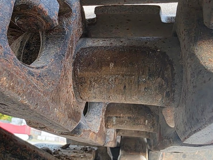 2013-deere-160g-lc-image-24