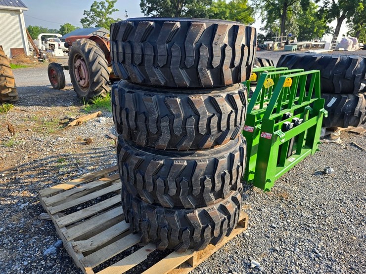 new-4-12-16.5-forerunner-skidloader-tires-&-rims-image-2