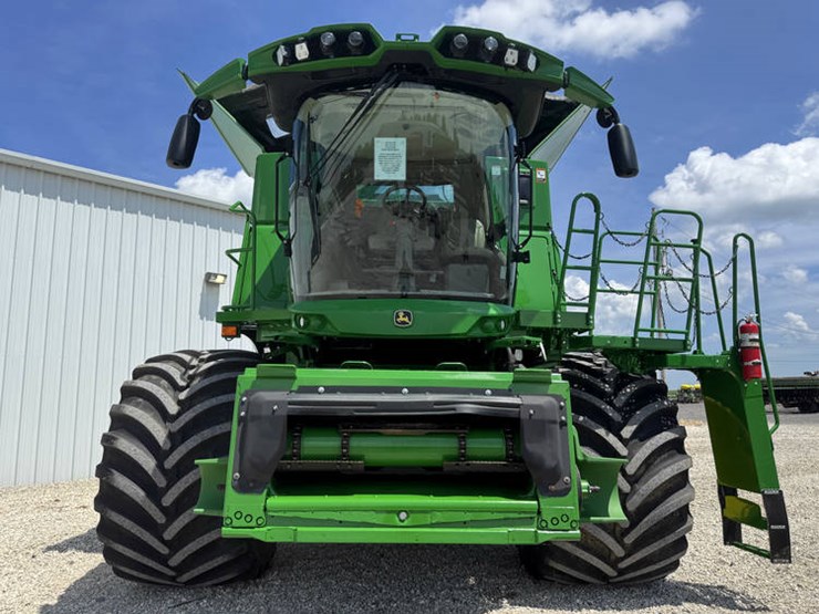 2022-john-deere-s780-image-11