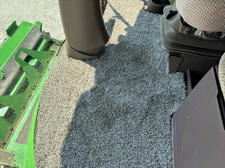 2013-john-deere-s690-image-104