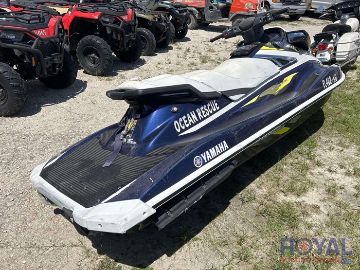 2017-yamaha-vx1050b-deluxe-jetski-image-3