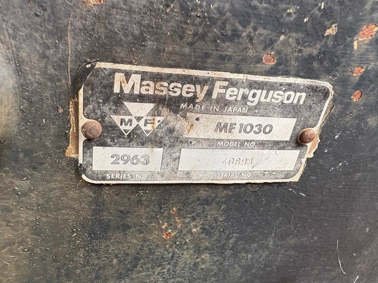 massey-ferguson-1030-image-11