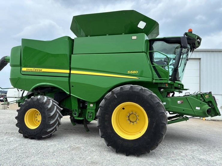 2016-john-deere-s680-image-3