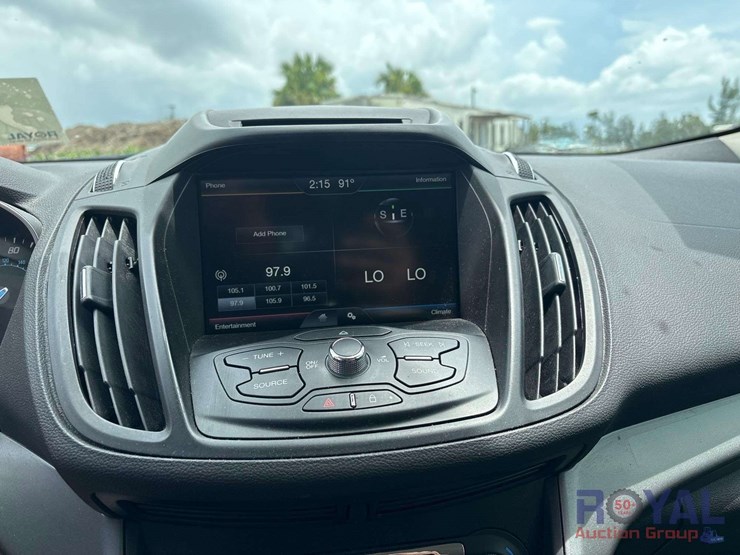 2015-ford-escape-image-14