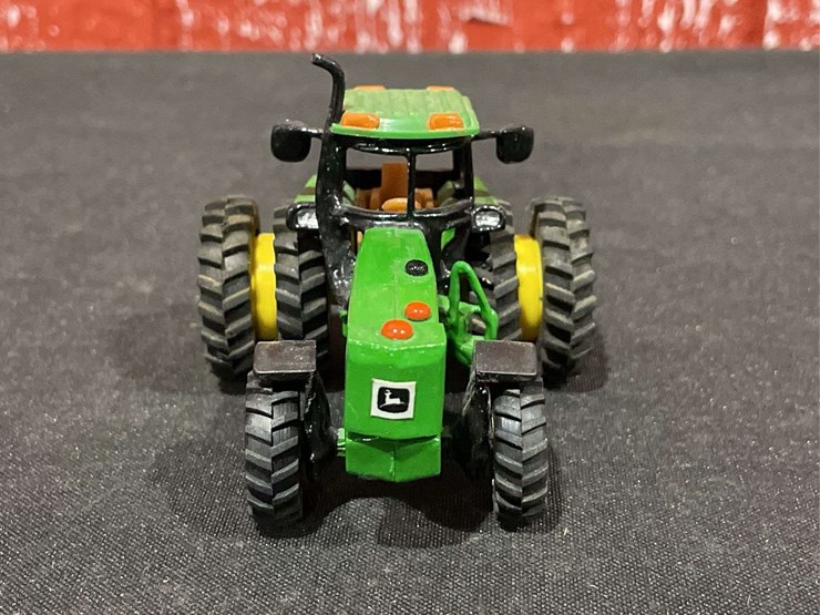 john-deere-64-image-9