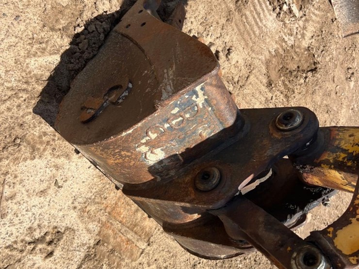 komatsu-pc27mr-2-image-19