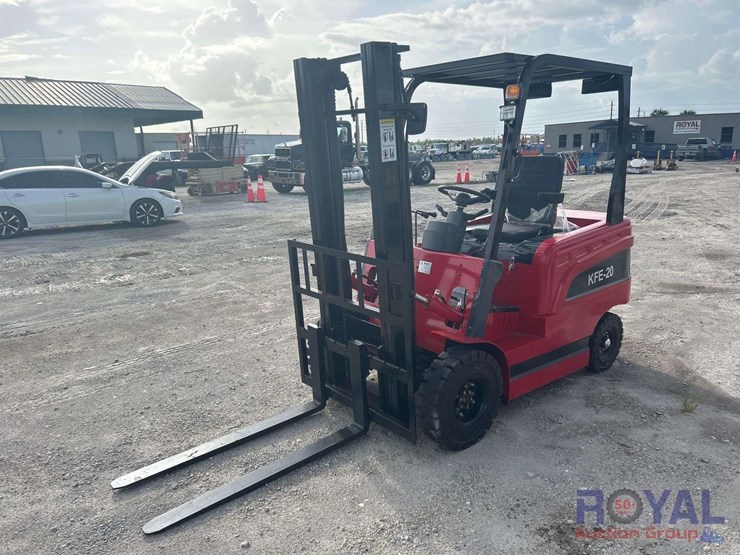 2024-agt-kfe-20-2,000lb-electric-forklift-image-1